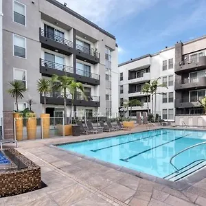  Apartment Gorgeous In Marina